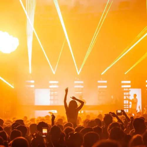 Cancelamento de show indenização: saiba seus direitos como consumidor